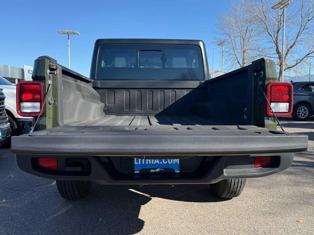 used 2022 Jeep Gladiator car, priced at $33,995