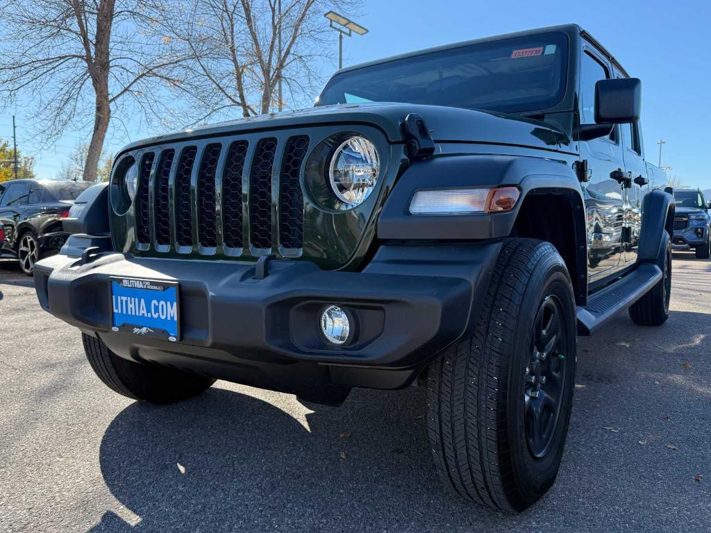 used 2022 Jeep Gladiator car, priced at $33,995