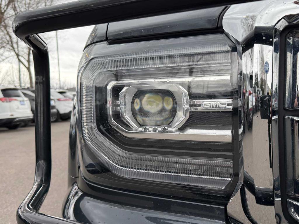 used 2018 GMC Sierra 1500 car, priced at $29,075