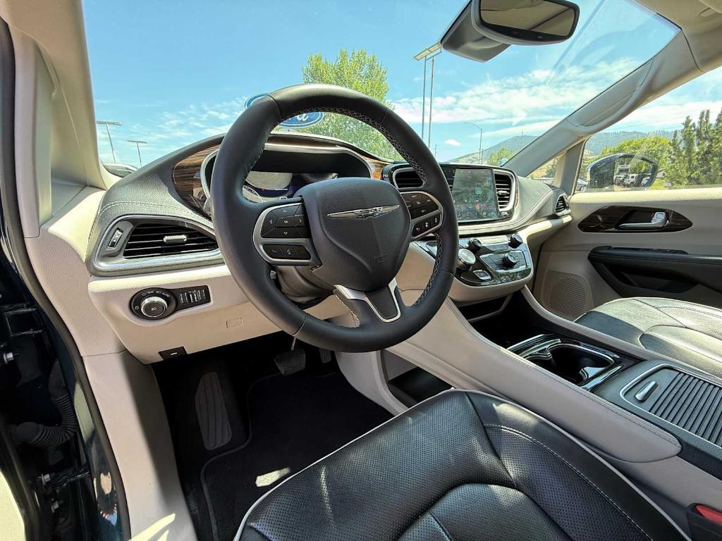 used 2023 Chrysler Pacifica car, priced at $32,888