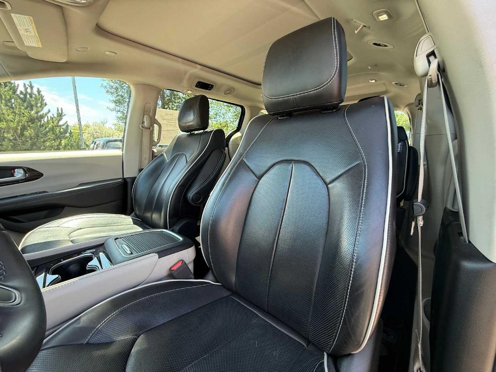 used 2023 Chrysler Pacifica car, priced at $32,888