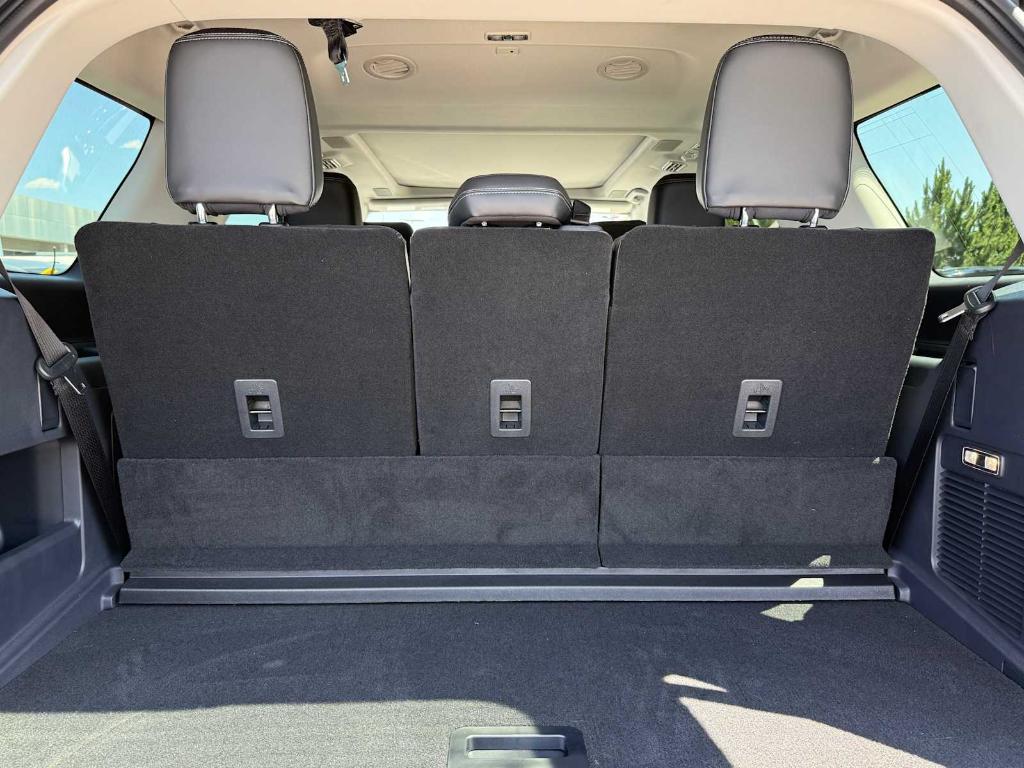 new 2025 Ford Expedition car, priced at $79,235