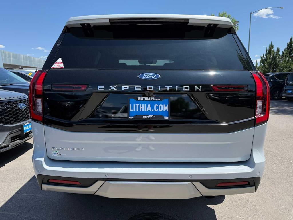new 2025 Ford Expedition car, priced at $79,235