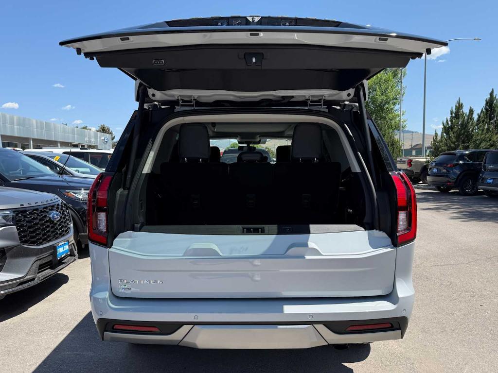new 2025 Ford Expedition car, priced at $79,235