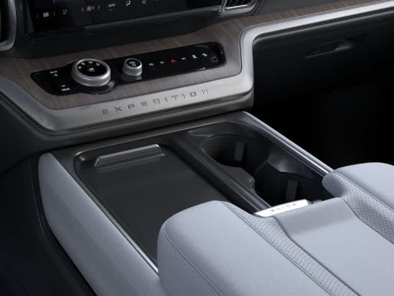new 2025 Ford Expedition car, priced at $90,930