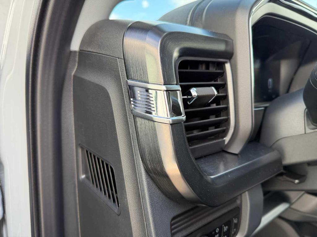 new 2025 Ford F-250 car, priced at $83,023