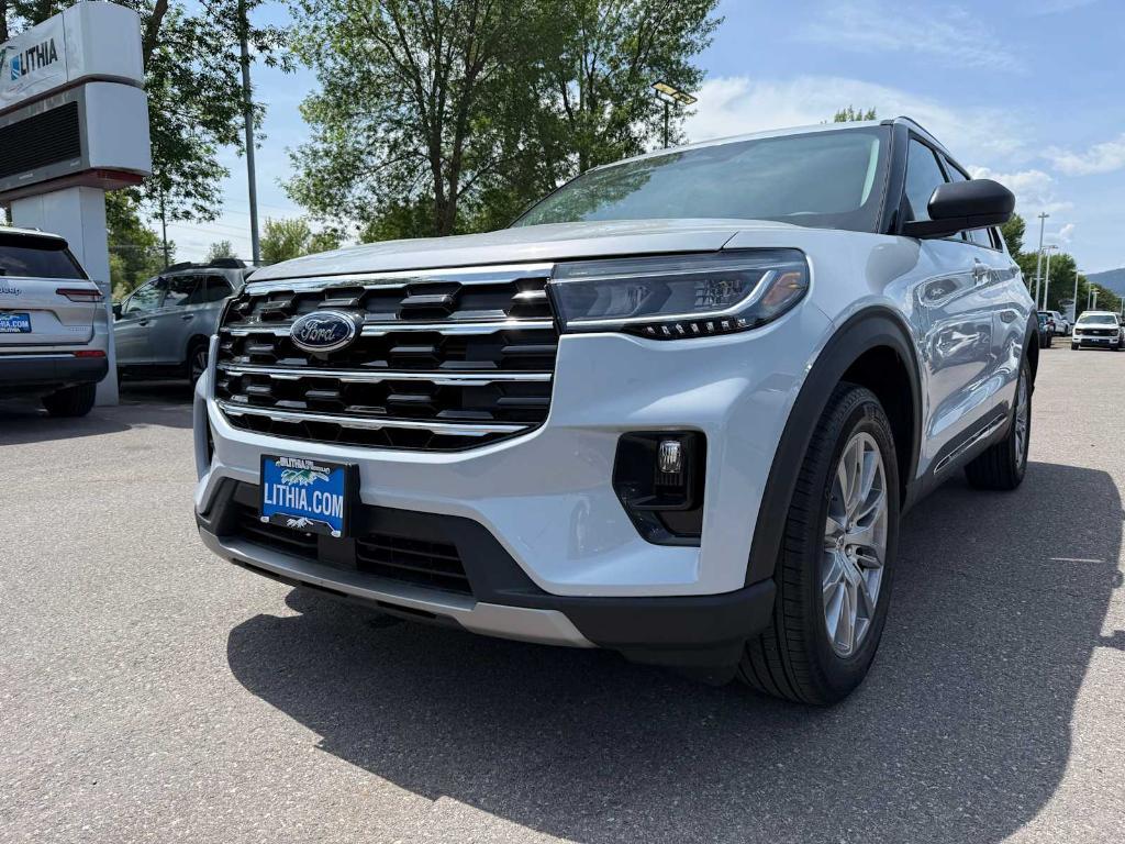 new 2025 Ford Explorer car, priced at $50,280