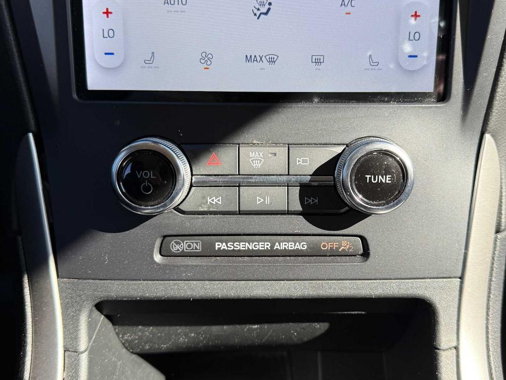 used 2024 Ford Edge car, priced at $24,758