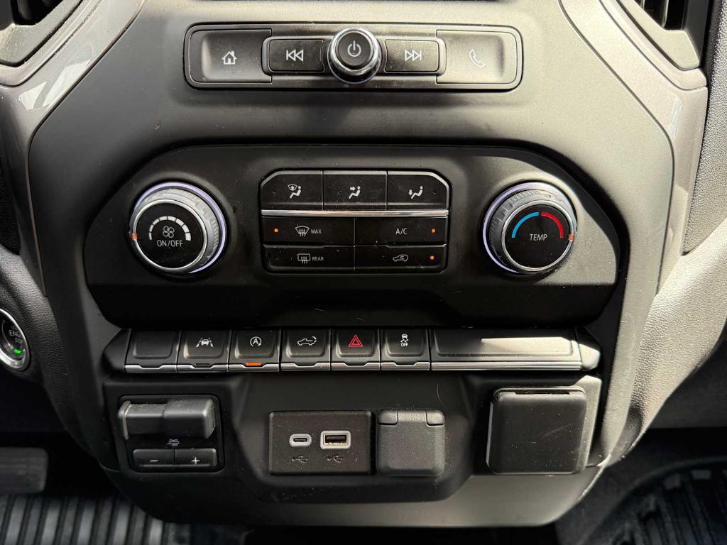 used 2024 Chevrolet Silverado 1500 car, priced at $39,995