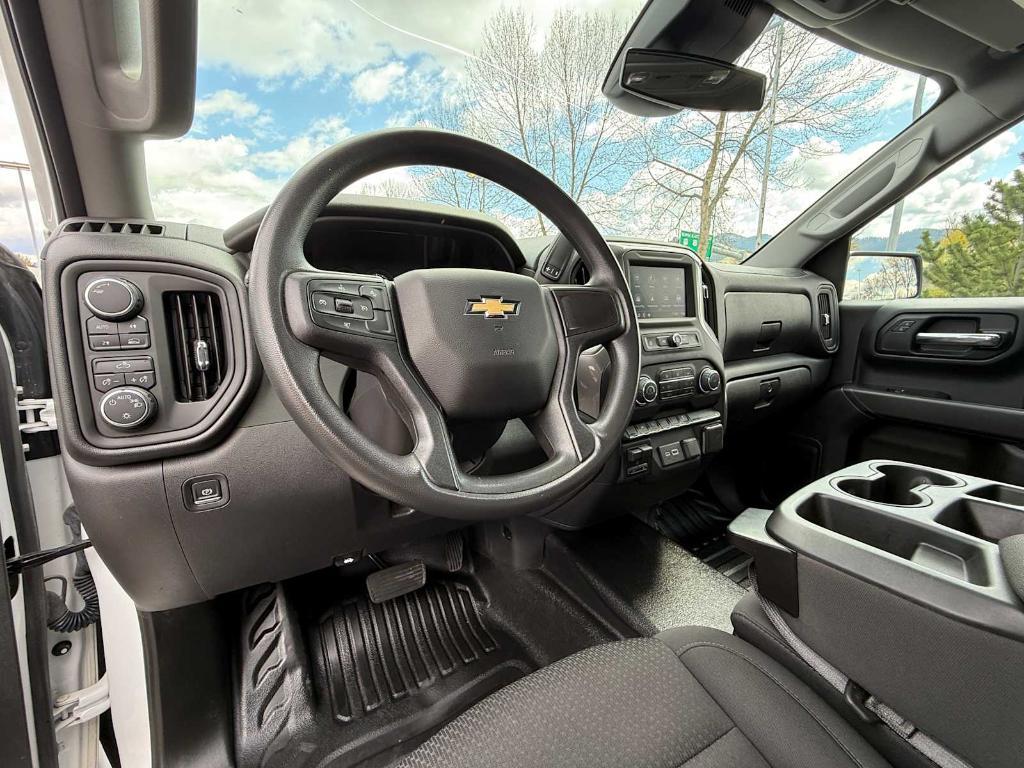 used 2024 Chevrolet Silverado 1500 car, priced at $39,995