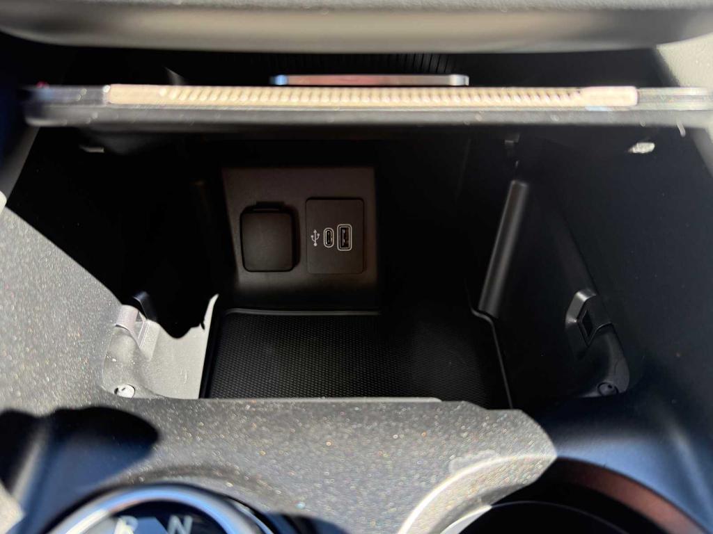 new 2025 Ford Explorer car, priced at $48,573