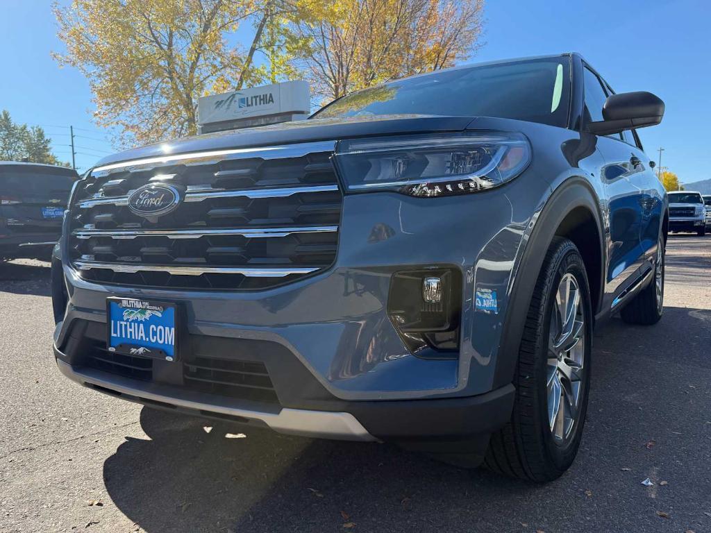 new 2025 Ford Explorer car, priced at $48,573