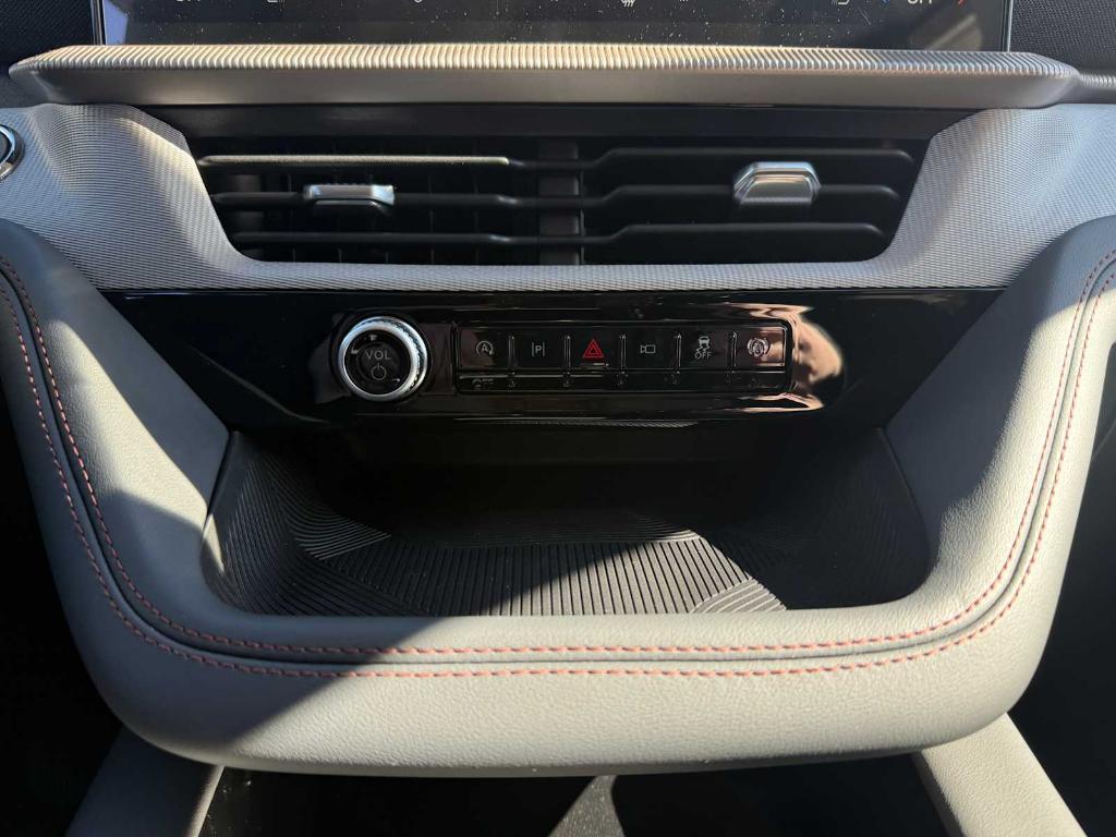 new 2025 Ford Explorer car, priced at $48,573