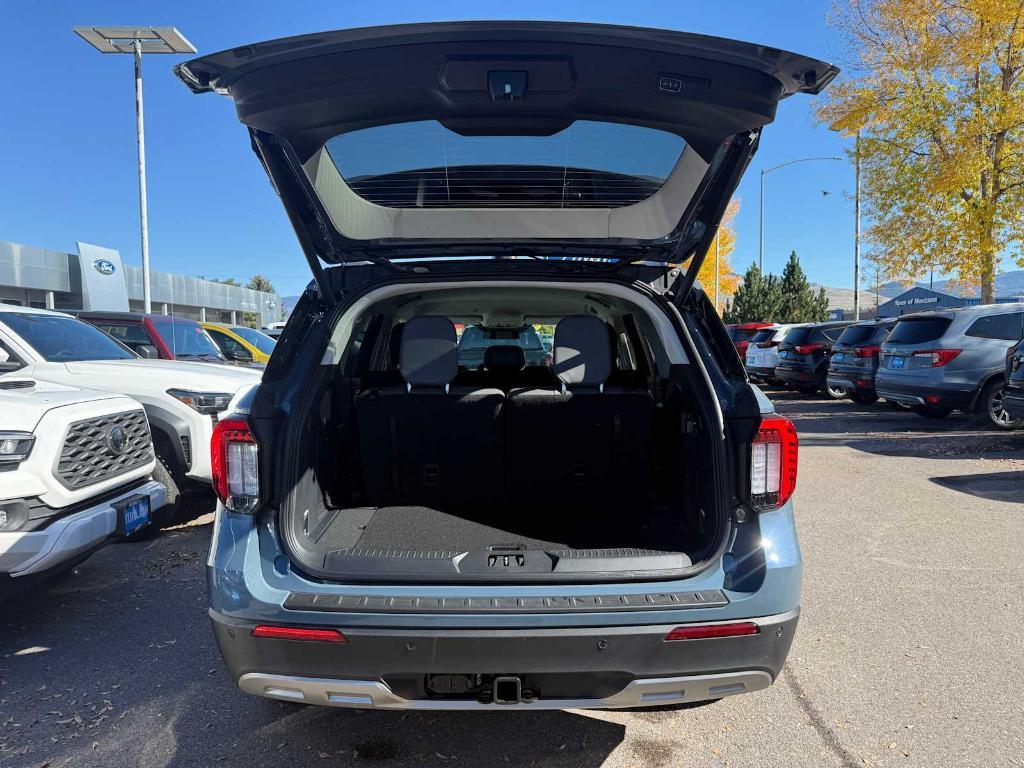 new 2025 Ford Explorer car, priced at $48,573