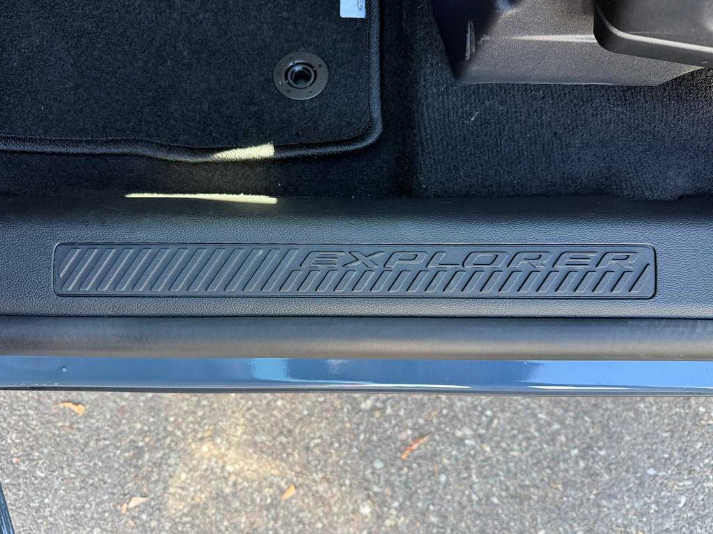 new 2025 Ford Explorer car, priced at $48,573