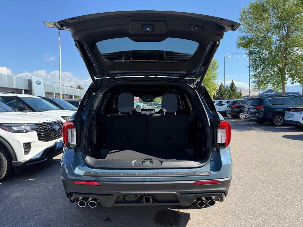 new 2025 Ford Explorer car, priced at $61,156