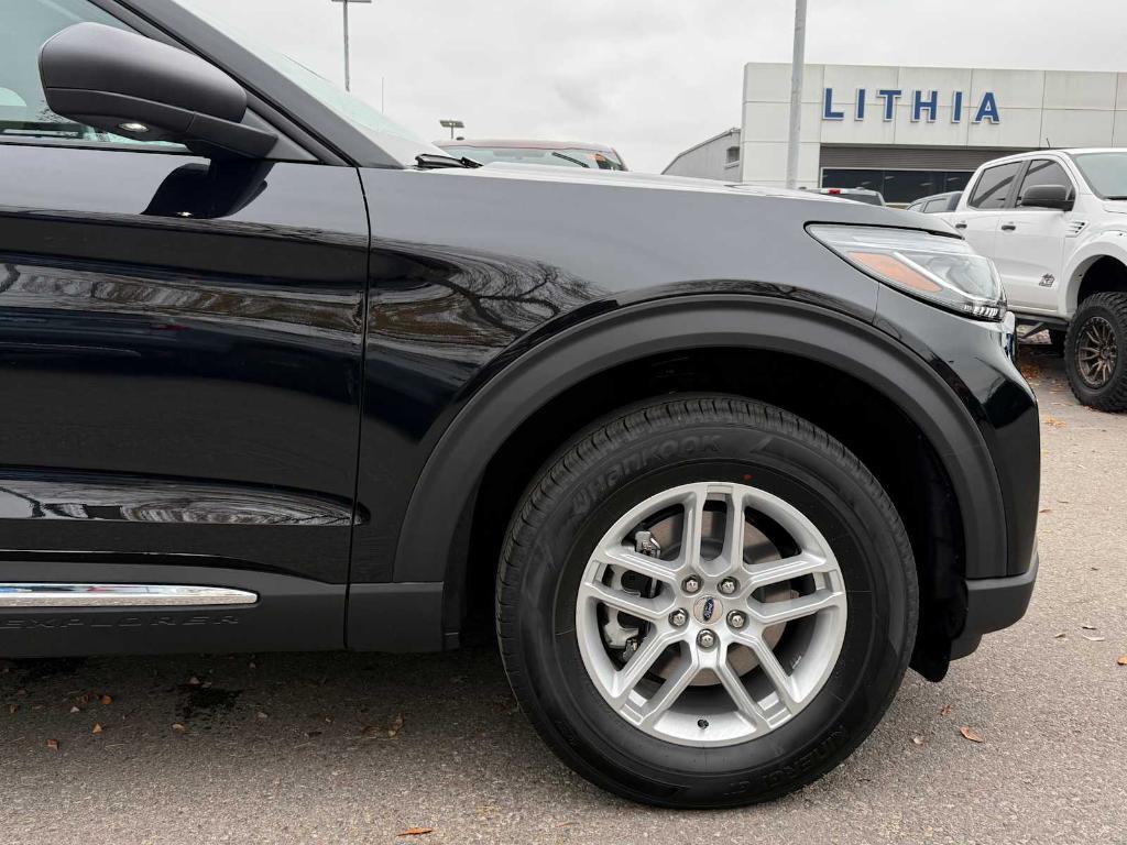 new 2025 Ford Explorer car, priced at $43,489