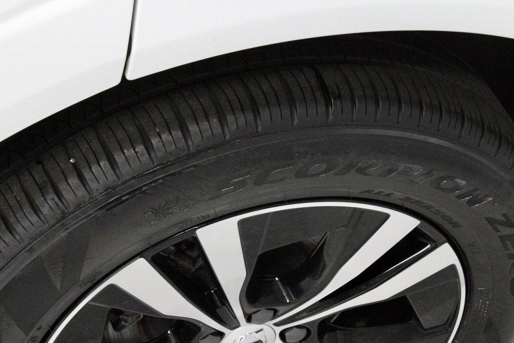 used 2024 Volvo XC60 car, priced at $35,755