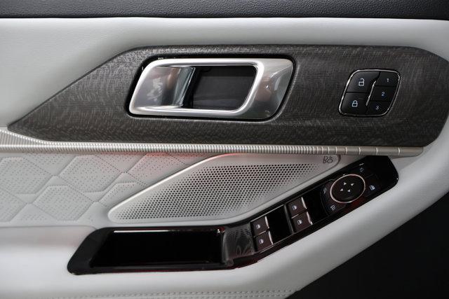 new 2025 Ford Explorer car, priced at $60,740