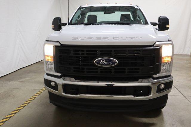 new 2024 Ford F-350 car, priced at $51,945