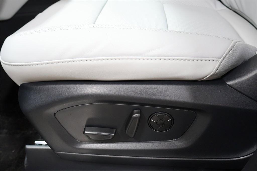 new 2025 Ford Explorer car, priced at $60,510