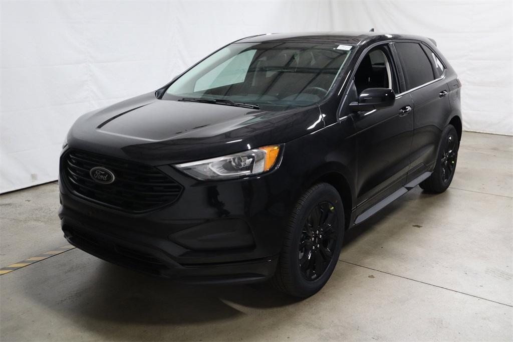 new 2024 Ford Edge car, priced at $40,005