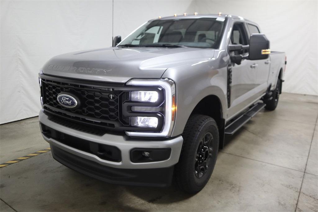 new 2024 Ford F-350 car, priced at $68,703