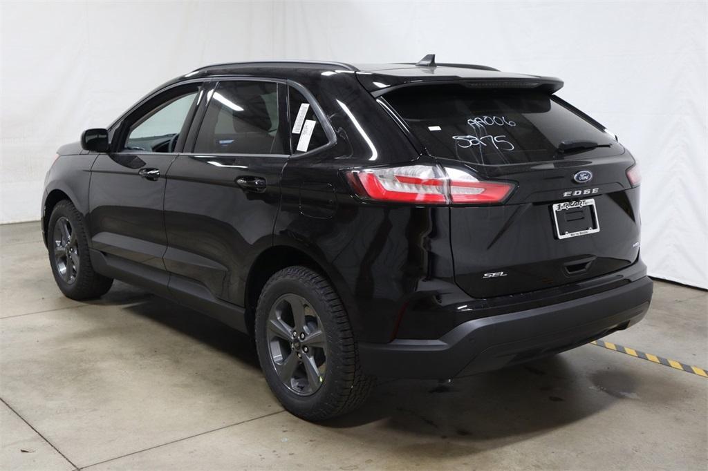 new 2024 Ford Edge car, priced at $42,405