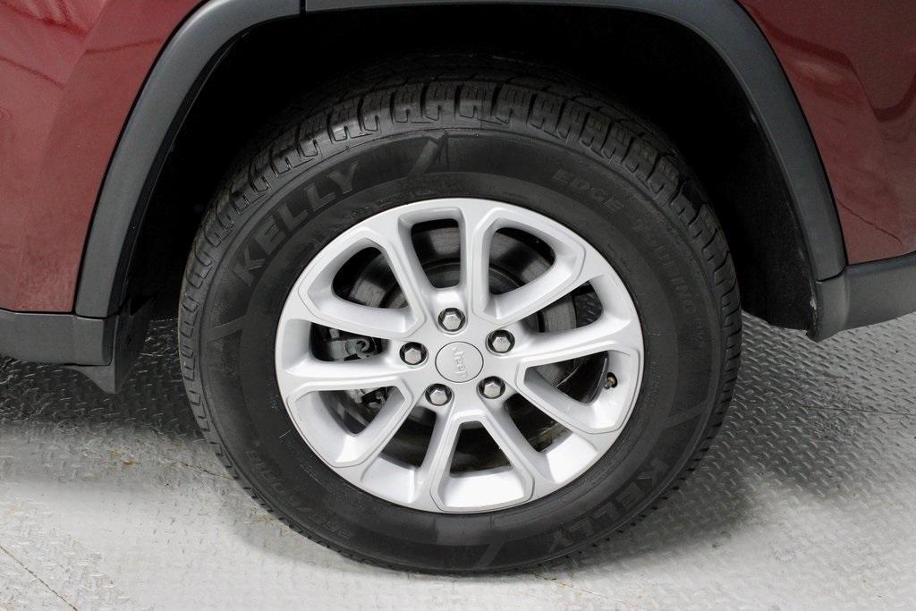 used 2021 Jeep Grand Cherokee car, priced at $21,064