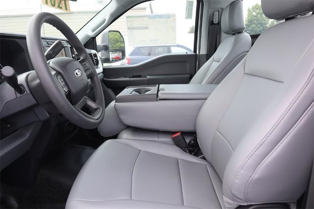 new 2024 Ford F-250 car, priced at $57,640