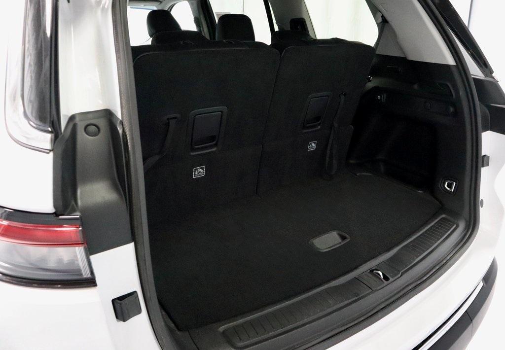 used 2023 Jeep Grand Cherokee L car, priced at $27,653