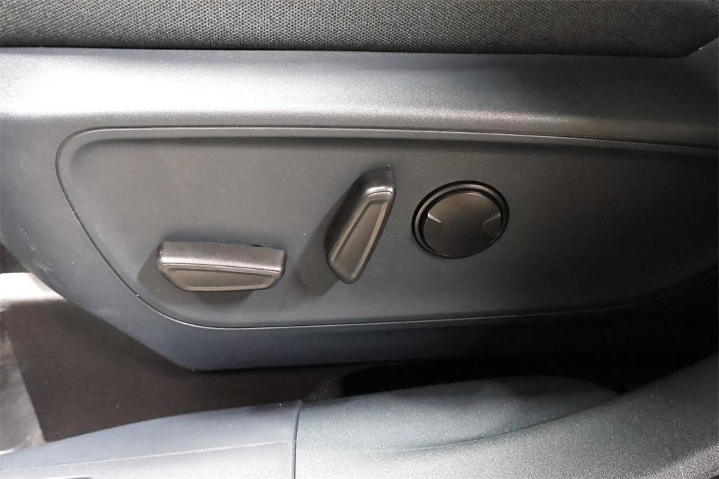 new 2025 Ford Maverick car, priced at $35,095