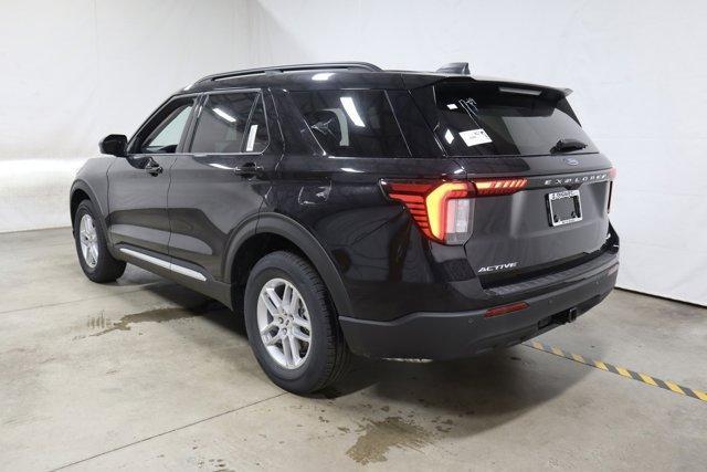 new 2025 Ford Explorer car, priced at $41,095