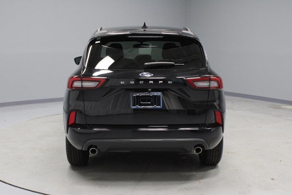 used 2024 Ford Escape car, priced at $25,000