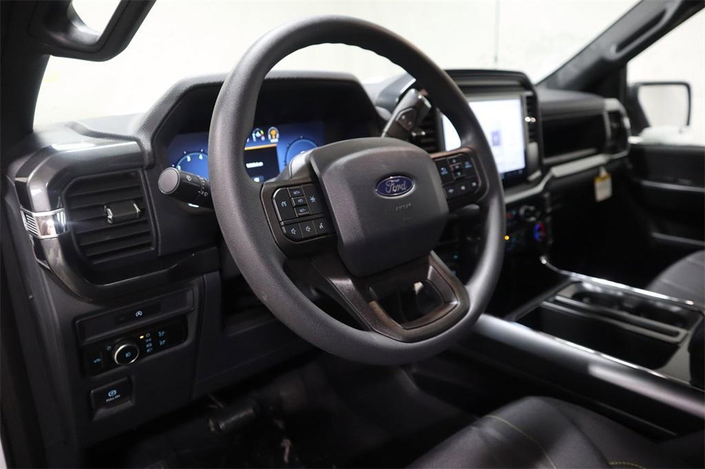 new 2025 Ford F-150 car, priced at $51,660