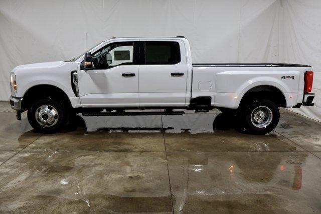 new 2025 Ford F-350 car, priced at $65,150