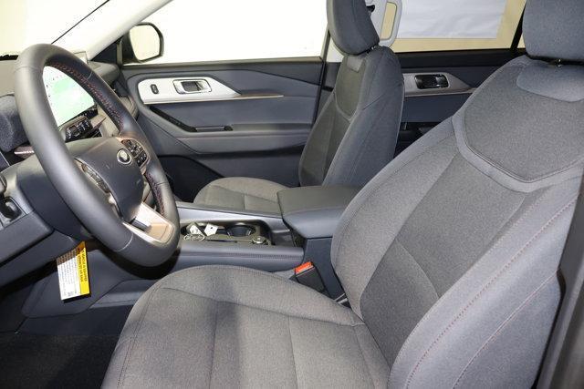 new 2025 Ford Explorer car, priced at $43,610