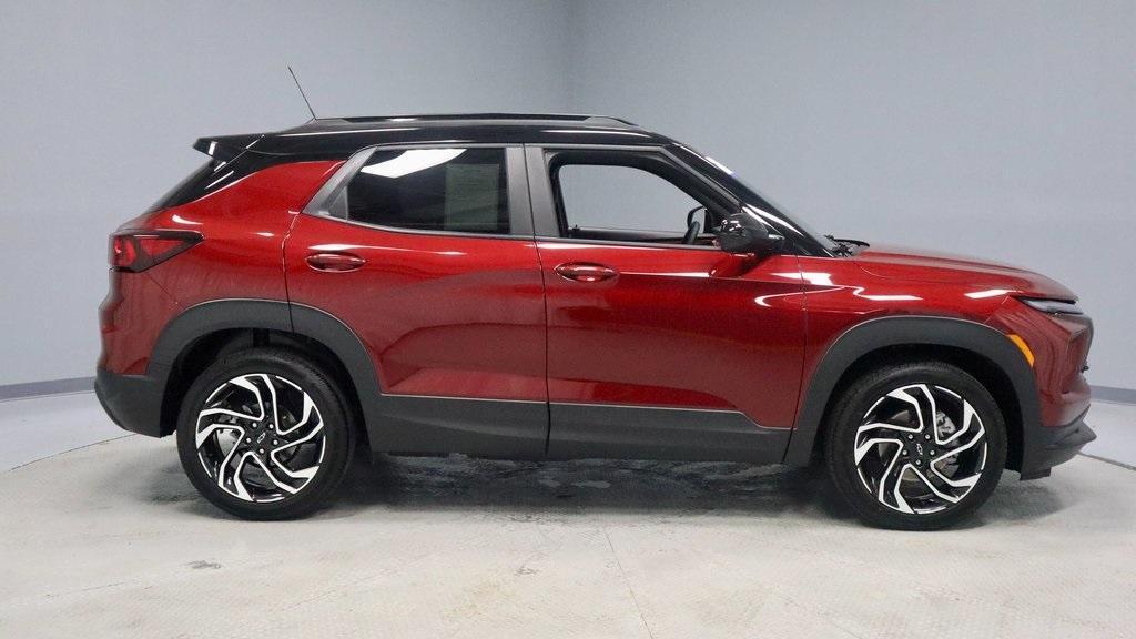 used 2025 Chevrolet TrailBlazer car, priced at $27,893