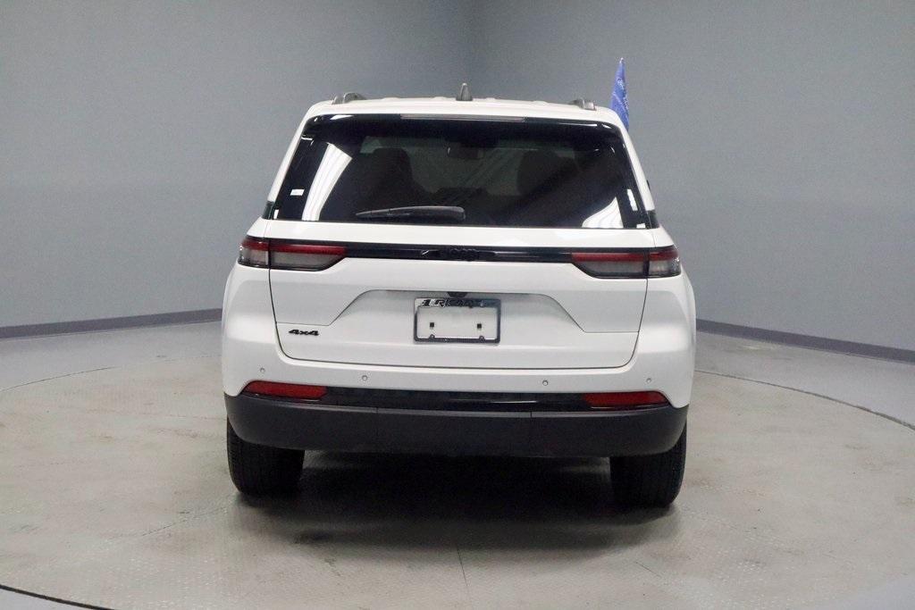 used 2024 Jeep Grand Cherokee car, priced at $35,970
