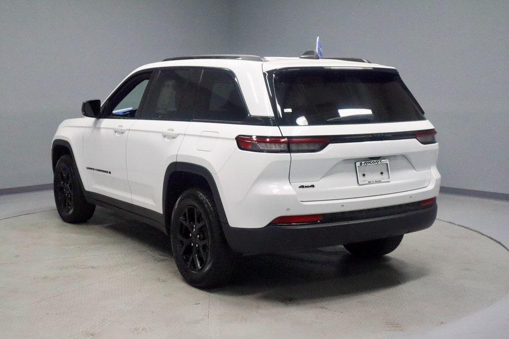 used 2024 Jeep Grand Cherokee car, priced at $35,970