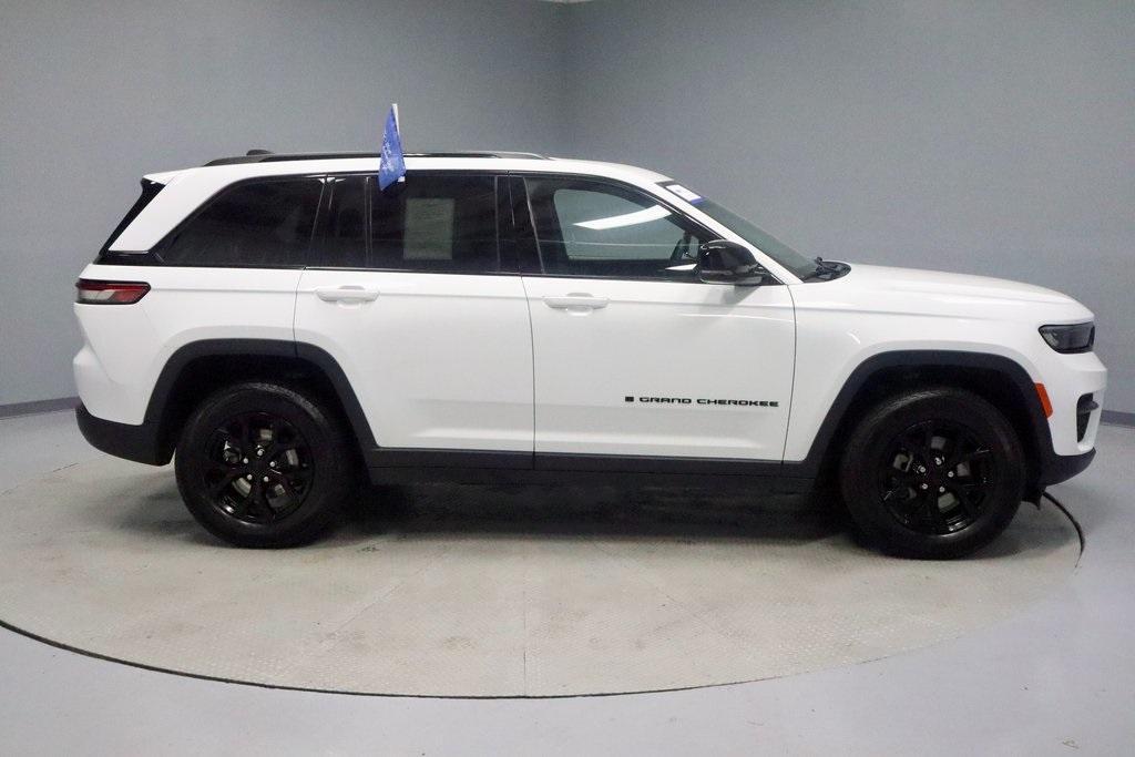 used 2024 Jeep Grand Cherokee car, priced at $35,970