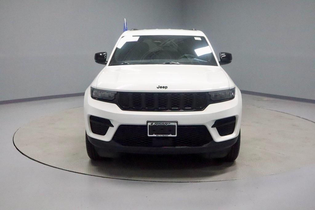 used 2024 Jeep Grand Cherokee car, priced at $35,970