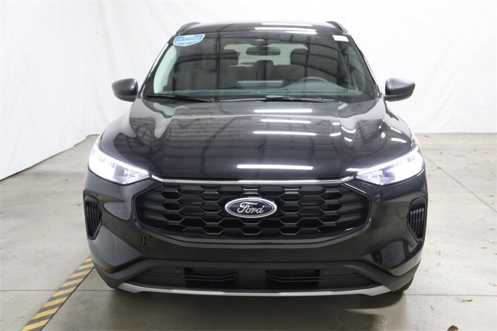 new 2025 Ford Escape car, priced at $33,870