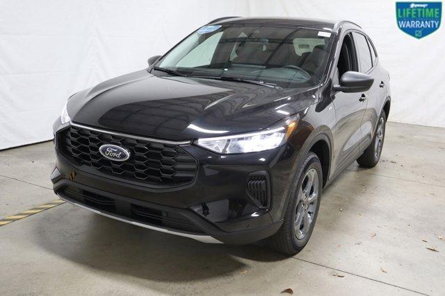 new 2025 Ford Escape car, priced at $34,870