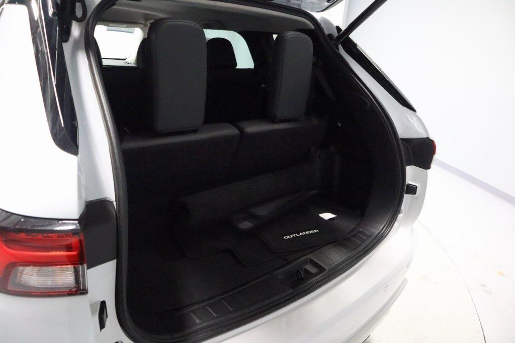 used 2022 Mitsubishi Outlander car, priced at $25,892
