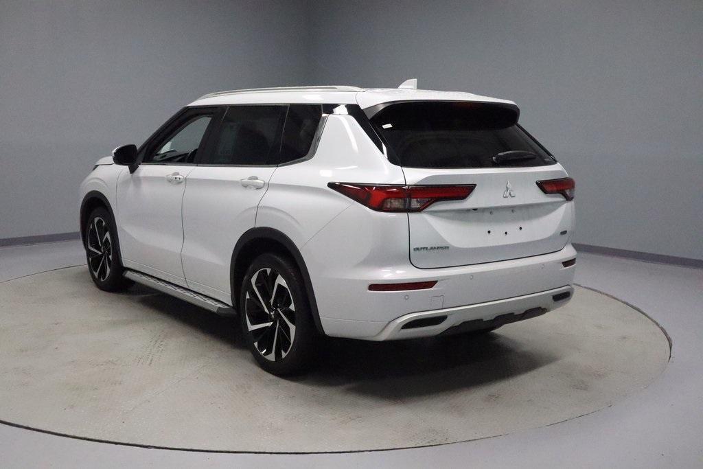 used 2022 Mitsubishi Outlander car, priced at $25,892