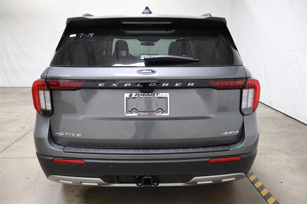 new 2025 Ford Explorer car, priced at $48,965