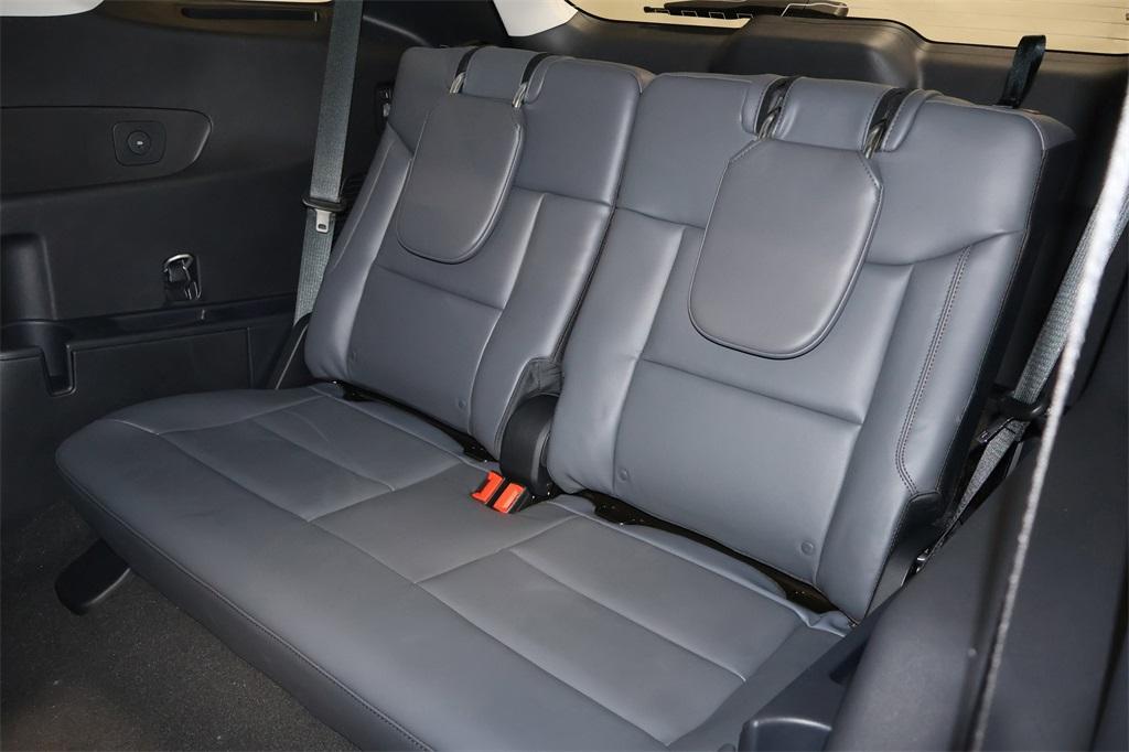 new 2025 Ford Explorer car, priced at $48,965