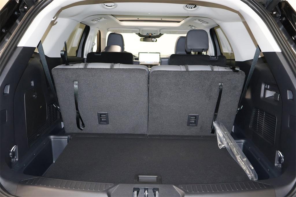 new 2025 Ford Explorer car, priced at $48,965