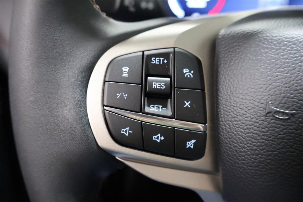 new 2025 Ford Explorer car, priced at $48,965
